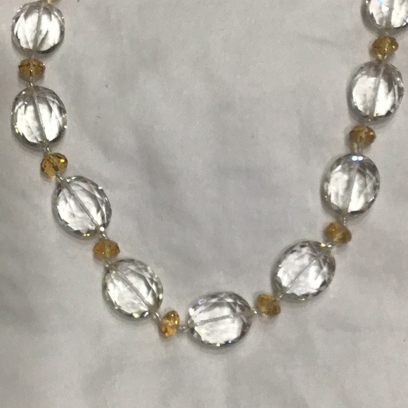 Beautiful faceted clear and amber colored beaded necklace. Worn 2 x - Picture 1 of 3
